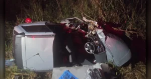 Equipes de resgate atendem acidente na PR-317 entre Maringá e Iguaraçu após colisão frontal.