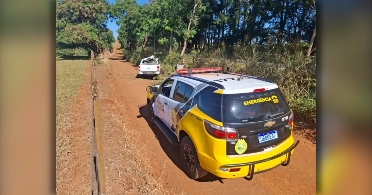 Caminhonete envolvida em acidente na PR-317, em Santa Fé, onde uma criança de 4 anos morreu.